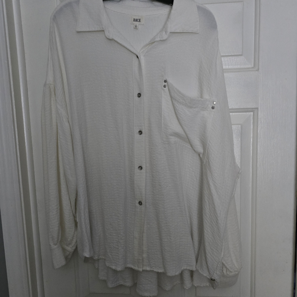 NWOT BKE oversized top size L